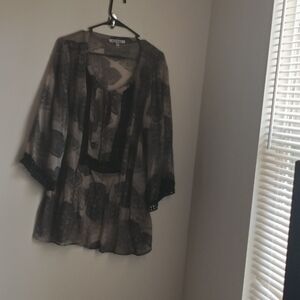 Black Rainn Blouse Women 2X  Black and Gray Abstract Crochet Bohemian Versatile